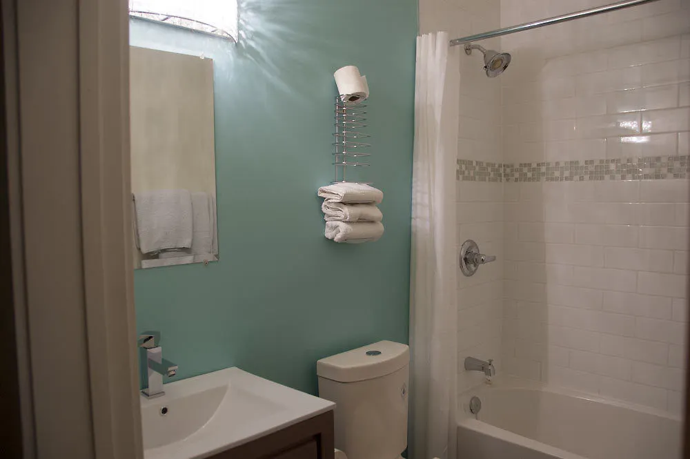 Royal Oak Inn Toronto Hotel